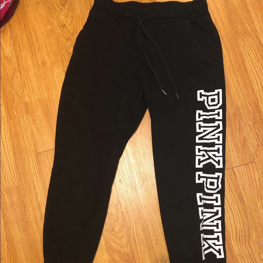 Pink sweatpants / joggers